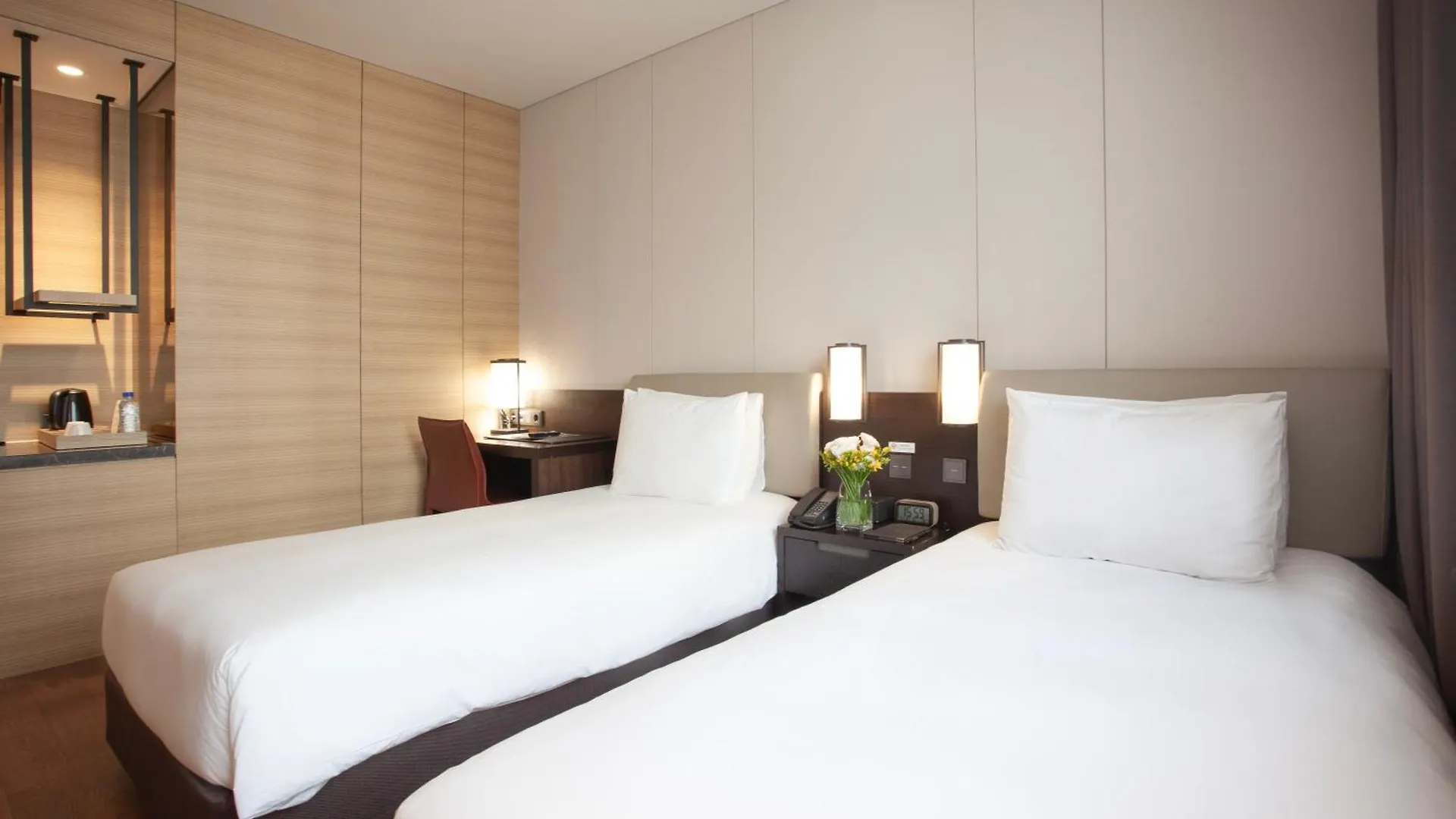 Crown Park Hotel Seoul Myeongdong 3*,