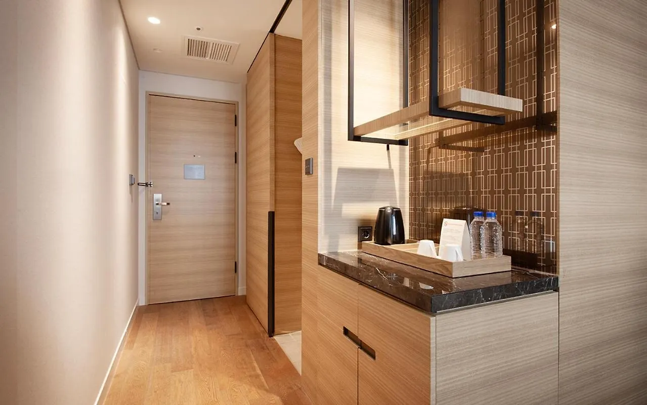 Crown Park Hotel Seoul Myeongdong 3*,