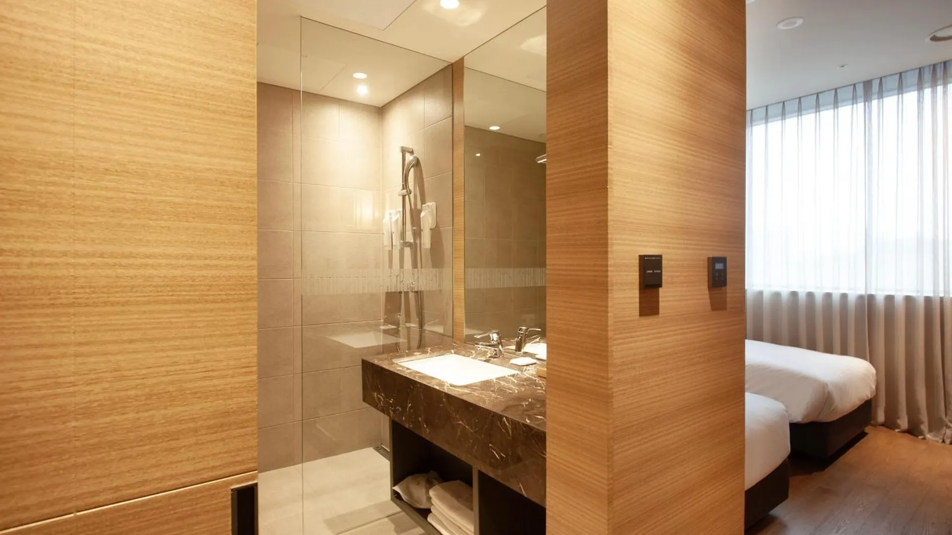 Crown Park Hotel Seoul Myeongdong 3*,  South Korea